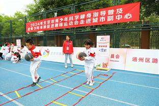 徐静雨回应霍楠：他这有点没意思了 应该像灌篮高手一样点到为止